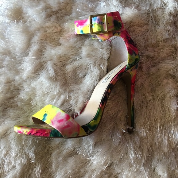 Steve Madden Shoes - Steve Madden Multicolor Heels